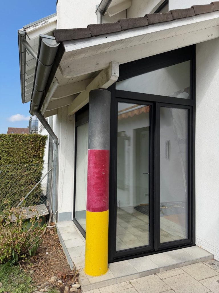 Fensteraustausch Augsburg – staubarme Demontage und Einbau neuer Fenster bei Sanierung