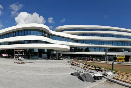 Aluminiumfassade BHS Weiherhammer Industriegebäude Fassade
