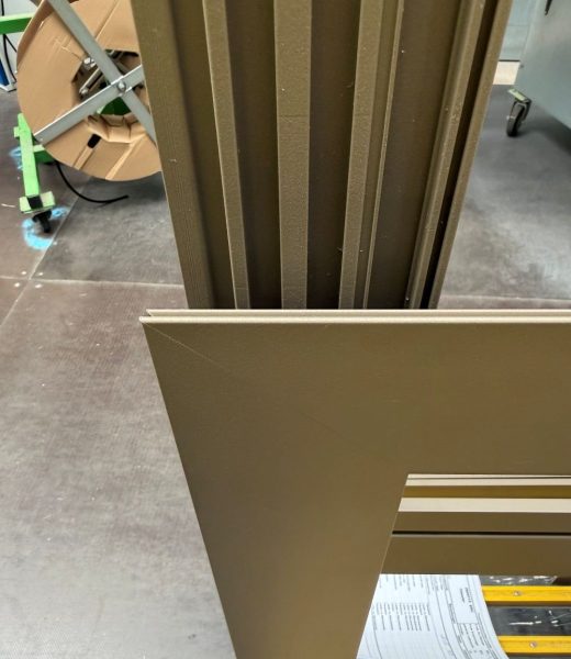 Außenansicht einer hochwertigen Holz-Alu-Fenster Eckausführung von E.D.A. Fensterbau in Augsburg