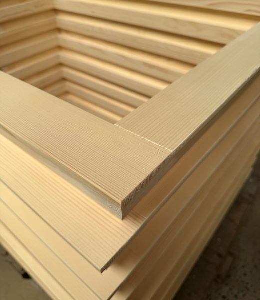 Roh gefertigte Holzfenster-Flügel für hochwertige Holz-Alu-Fenster im Fensterbau in Augsburg